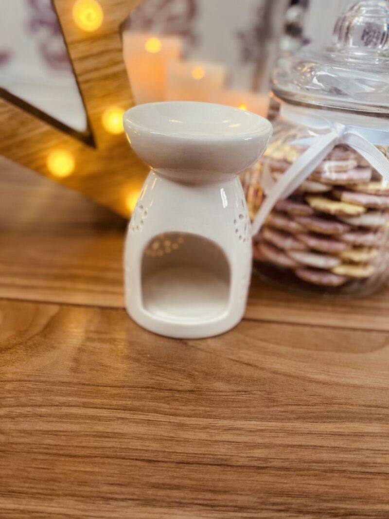 White Flower Pattern Burner White (Large) - Image 3