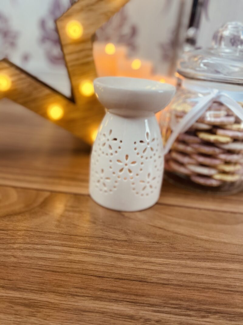 White Flower Pattern Burner White (Large) - Image 5